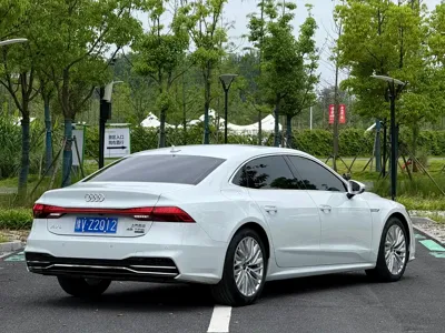 Audi A7L 2023, 38000 км, за 218000 CNY - фото 12