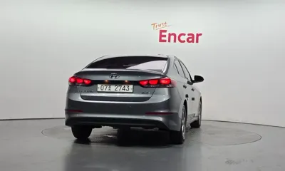 Hyundai Avante 2017, 179440 км, за 5990000 KRW