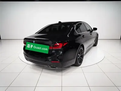 BMW 5 Series 2020, 74000 км, за 174100 CNY