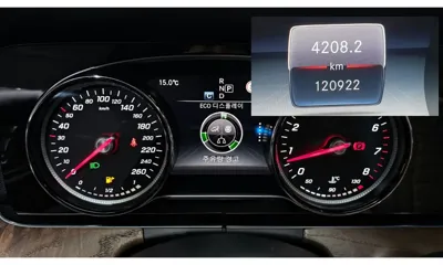 Mercedes-Benz E-Class 2018, 120922 км, за 21400000 KRW - фото 8