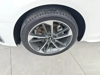 Audi A4L 2022, 30000 км, за 142300 CNY - фото 23