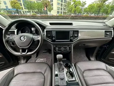 Volkswagen Teramont 2017, 80000 км, за 88800 CNY - фото 7