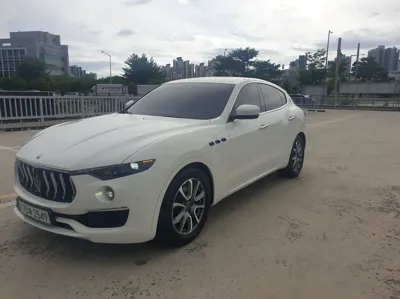 Maserati Levante 2022, 42826 км, за 47800000 KRW