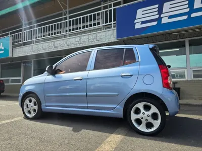 Kia Morning 2009, 129748 км, за 2200000 KRW