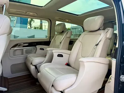 Mercedes-Benz V-Class 2017, 145000 км, за 116800 CNY - фото 12