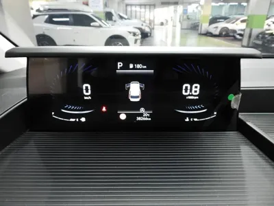 Hyundai Staria 2025, 38255 км, за 24000000 KRW - фото 8