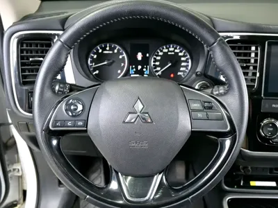 Mitsubishi Outlander 2021, 69000 км, за 69000 CNY - фото 14