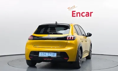 Peugeot 208 2021, 137662 км, за 15700000 KRW