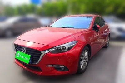 Mazda Mazda 3 Axela 2017, 95100 км, за 40144.09 CNY - фото 1