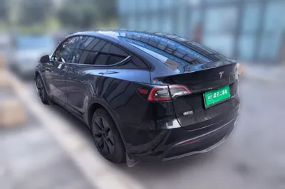 Tesla Model Y 2024, 67400 км, за 194958.96 CNY