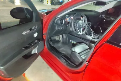 Alfa Romeo Giulia 2017, 189500 км, за 83982.11 CNY - фото 16