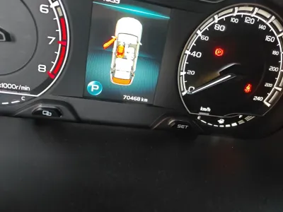 Geely Auto Binray 2021, 70400 км, за 43853.7 CNY - фото 13