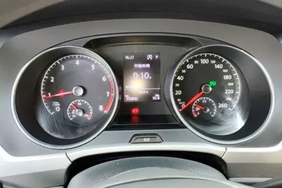 Volkswagen Touran 2018, 100800 км, за 68539.35 CNY - фото 14