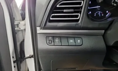 Hyundai Avante 2019, 160528 км, за 9900000 KRW - фото 16