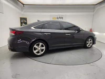 Hyundai Sonata 2019, 86886 км, за 13000000 KRW