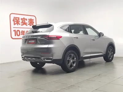 Haval F7 2019, 69600 км, за 32900 CNY