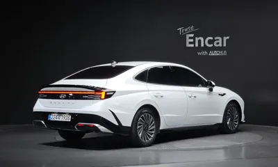 Hyundai Sonata 2025, 35880 км, за 28900000 KRW