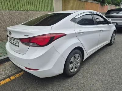 Hyundai Avante 2014, 220000 км, за 2600000 KRW