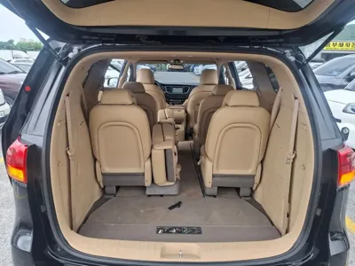 Kia Canival 2018, 257186 км, за 6500000 KRW - фото 14