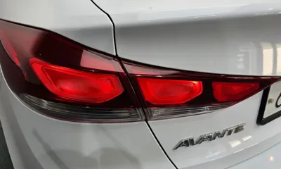 Hyundai Avante 2017, 88049 км, за 10500000 KRW - фото 23