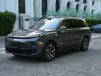 Li Auto Li L9 · 2023 год