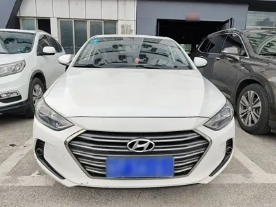 Hyundai Elantra 2018, 100200 км, за 33500 CNY