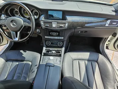 Mercedes-Benz CLS-Class 2012, 131597 км, за 9000000 KRW - фото 10