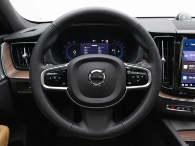 Volvo XC60 2025, 4711 км, за 57000000 KRW - фото 11