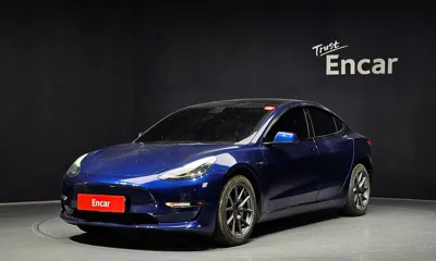 Tesla Model 3 · 2022 год