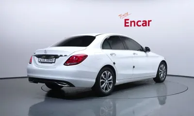 Mercedes-Benz C-Class 2016, 43404 км, за 16900000 KRW - фото 2