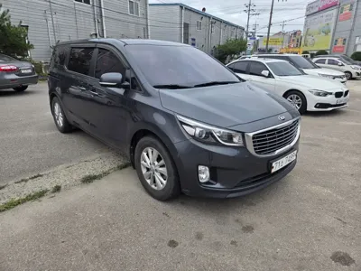 Kia Canival 2017, 81000 км, за 8800000 KRW