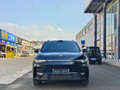 Leapmotor Leapmotor C16 2025, 7700 км, за 145800 CNY