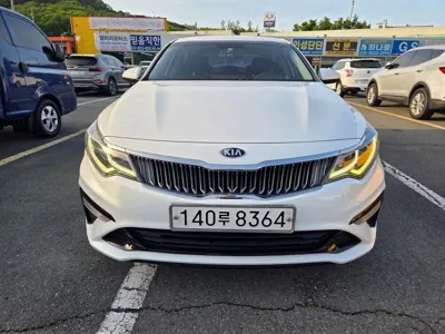 Kia K5 · 2019 год