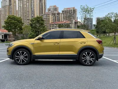 Volkswagen T-Roc 2018, 55000 км, за 58800 CNY
