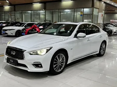 Infiniti Q50L · 2018 год