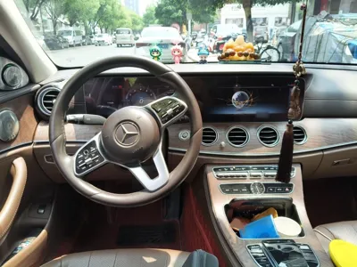 Mercedes-Benz E-Class 2019, 119300 км, за 192275.12 CNY - фото 9