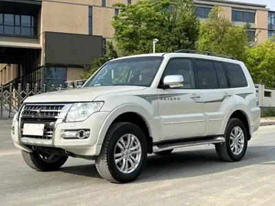 Mitsubishi Pajero (Import) · 2019 год