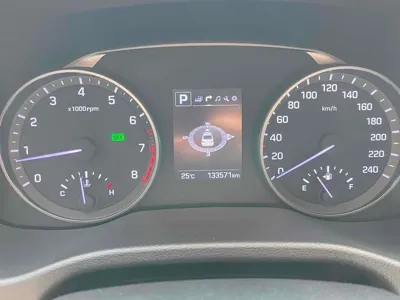 Hyundai Avante 2017, 130000 км, за 8900000 KRW - фото 12