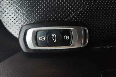 Geely Auto Emgrand 2017, 111900 км, за 22846.45 CNY - фото 9