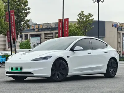 Tesla Model 3 · 2024 год