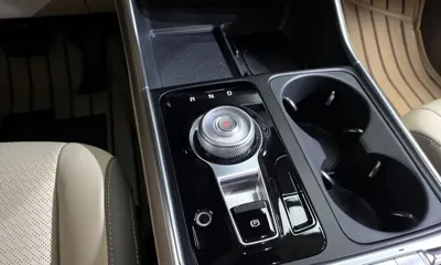 Kia Canival 2025, 4951 км, за 59990000 KRW - фото 9