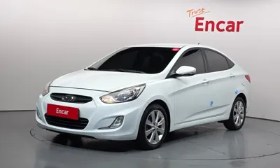 Hyundai Accent · 2012 год