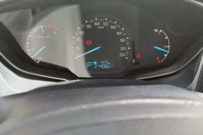 Ford Escort 2017, 21400 км, за 45387.65 CNY - фото 11