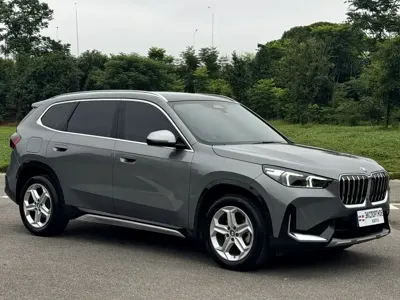 BMW X1 2023, 26000 км, за 236800 CNY