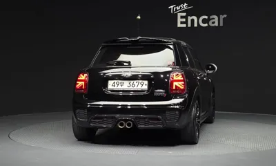 MINI Cooper 2017, 84108 км, за 12500000 KRW