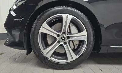 Mercedes-Benz E-Class 2018, 58480 км, за 23000000 KRW - фото 5