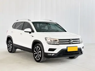 Volkswagen Tharu 2023, 46000 км, за 136000 CNY