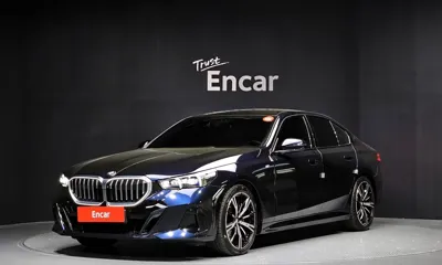 BMW 5-Series · 2024 год