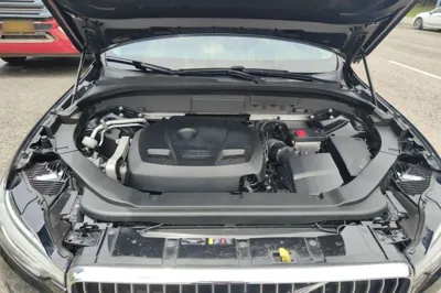 Volvo XC60 2020, 99400 км, за 115565.48 CNY - фото 17