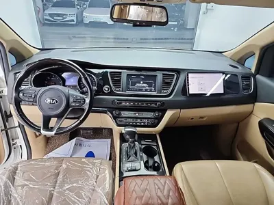 Kia Canival 2017, 158650 км, за 10800000 KRW - фото 7